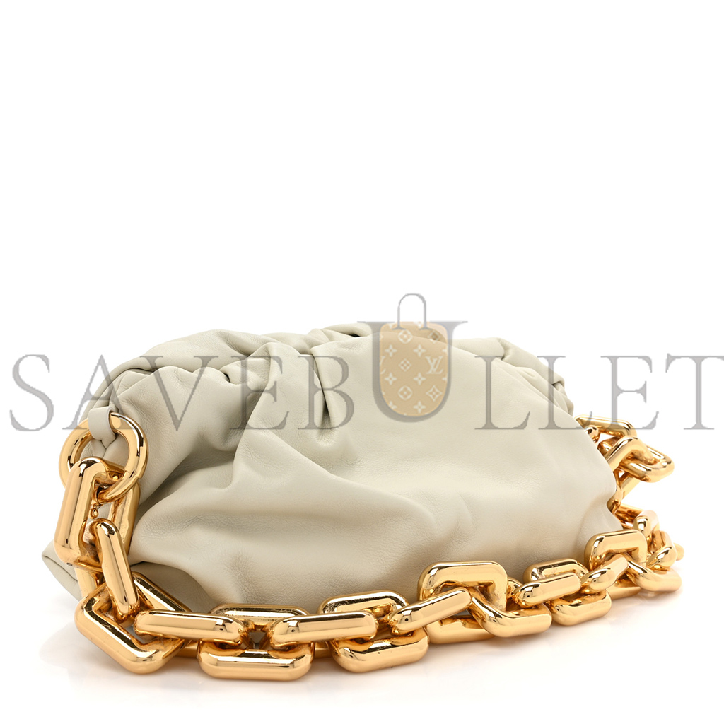 BOTTEGA VENETA CALFSKIN THE POUCH CHAIN PLASTER  (30*17*10cm)