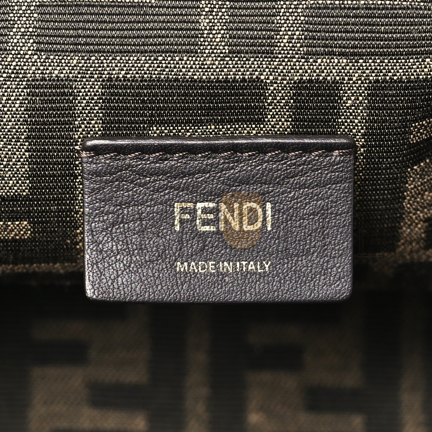 FENDI SHINY NAPPA SMALL FENDI FIRST BLACK (23*17*9cm)