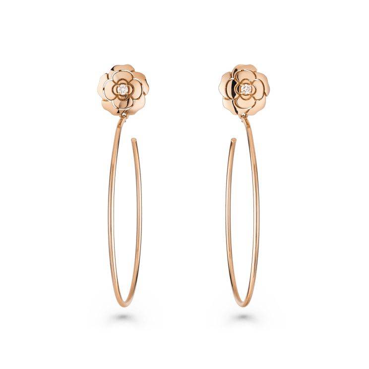 Chanel Extrait de Camélia hoop earrings - Ref. J11844